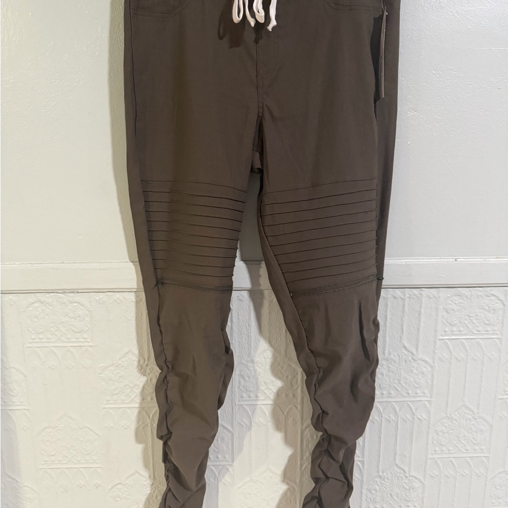 like an angel Olive Green Ribbed Knee Jogger Pants